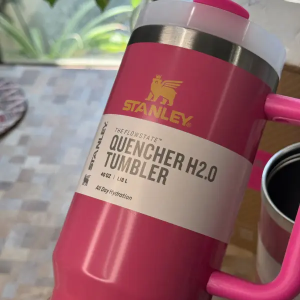 Bright Pink Stanley Quencher H2.0 | 1.18L